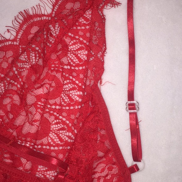 LAST ONE 🎉LACE TEDDY LINGERIE - Picture 4 of 8